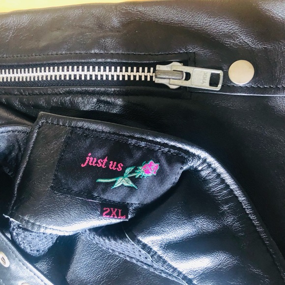 JUST US Women’s  Black Leather Riding Pants Chaps 2XL And Hat M/L - Picture 9 of 16